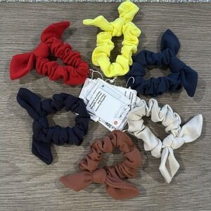 LULULEMON BUNDLE UPLIFTING SCRUNCHIES FLEECE BOW $108 nwt